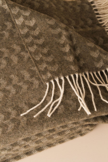 Cashmere Wool Throw | Olive - - - Saardé - Saardé.