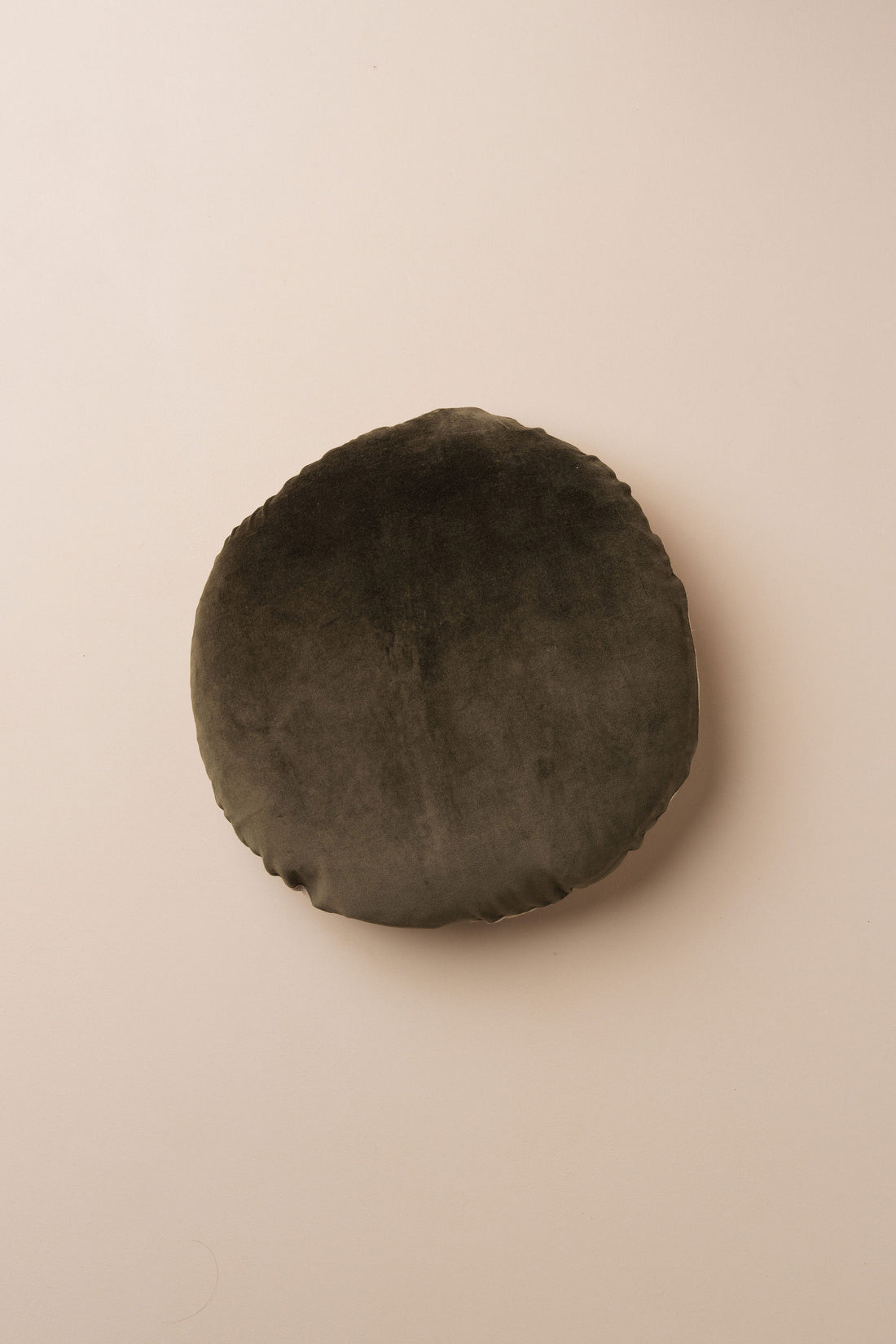 Linen/Velvet Round Cushion | Dark Olive