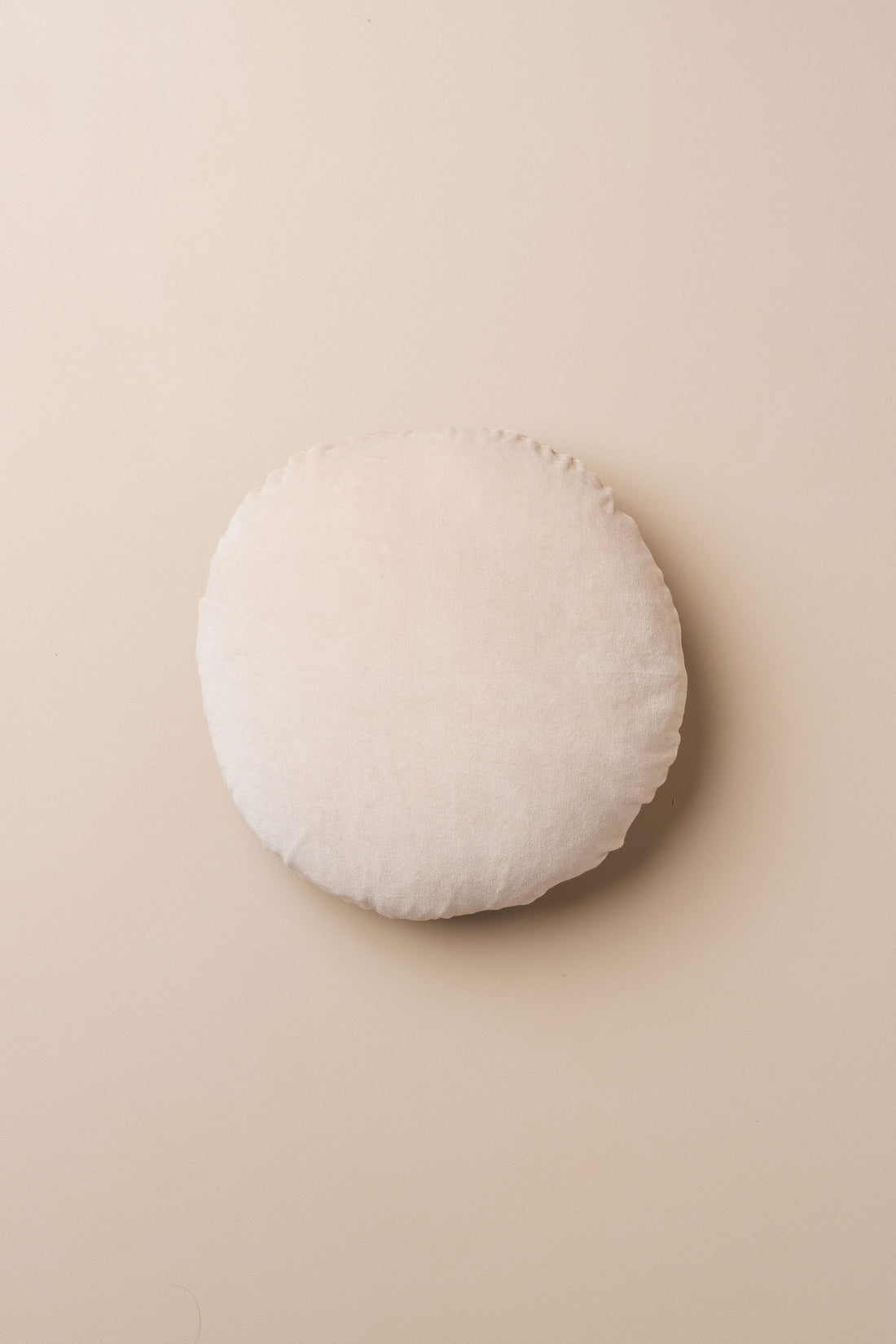 Linen/Velvet Round Cushion | Clay