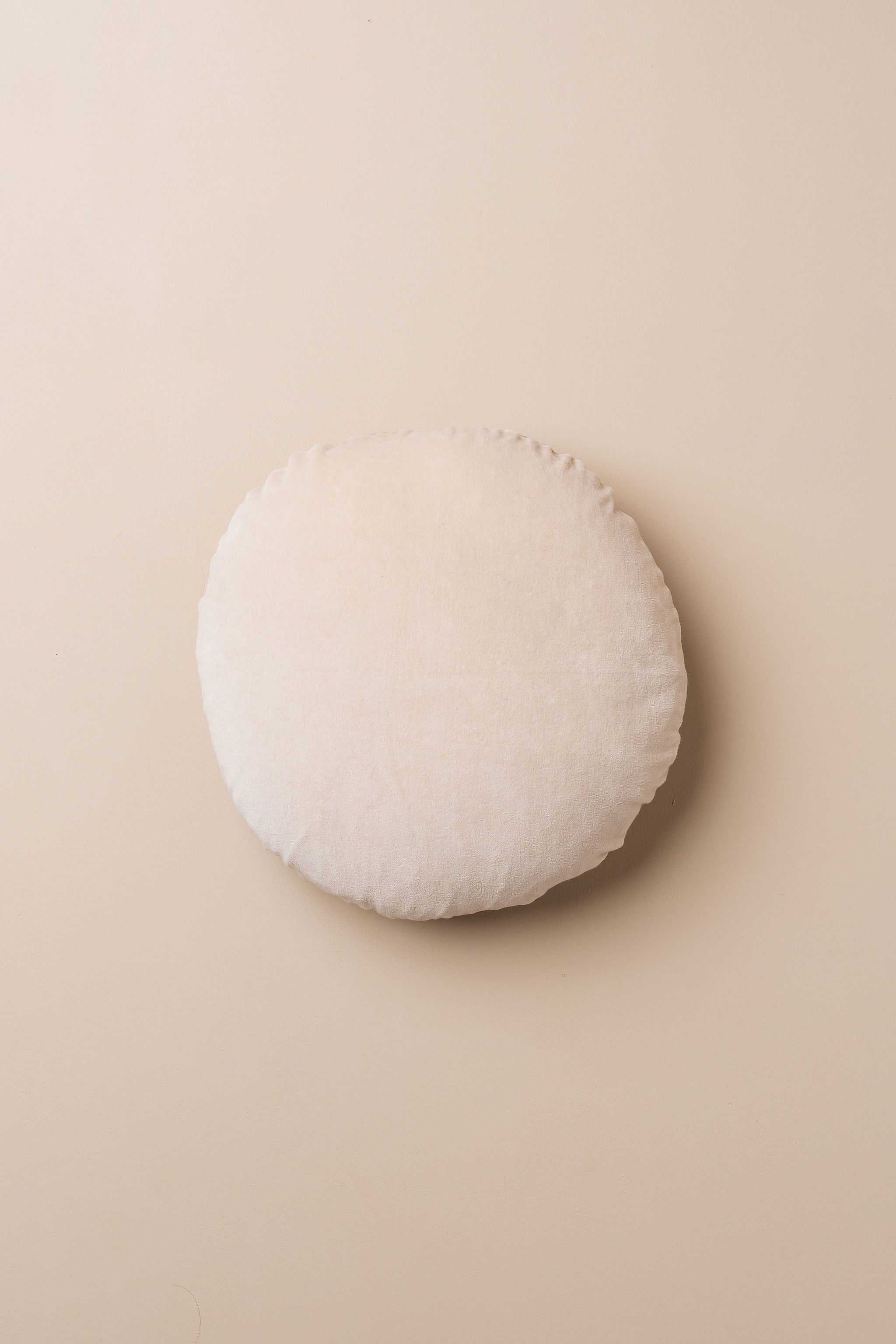 Linen/Velvet Round Cushion | Clay