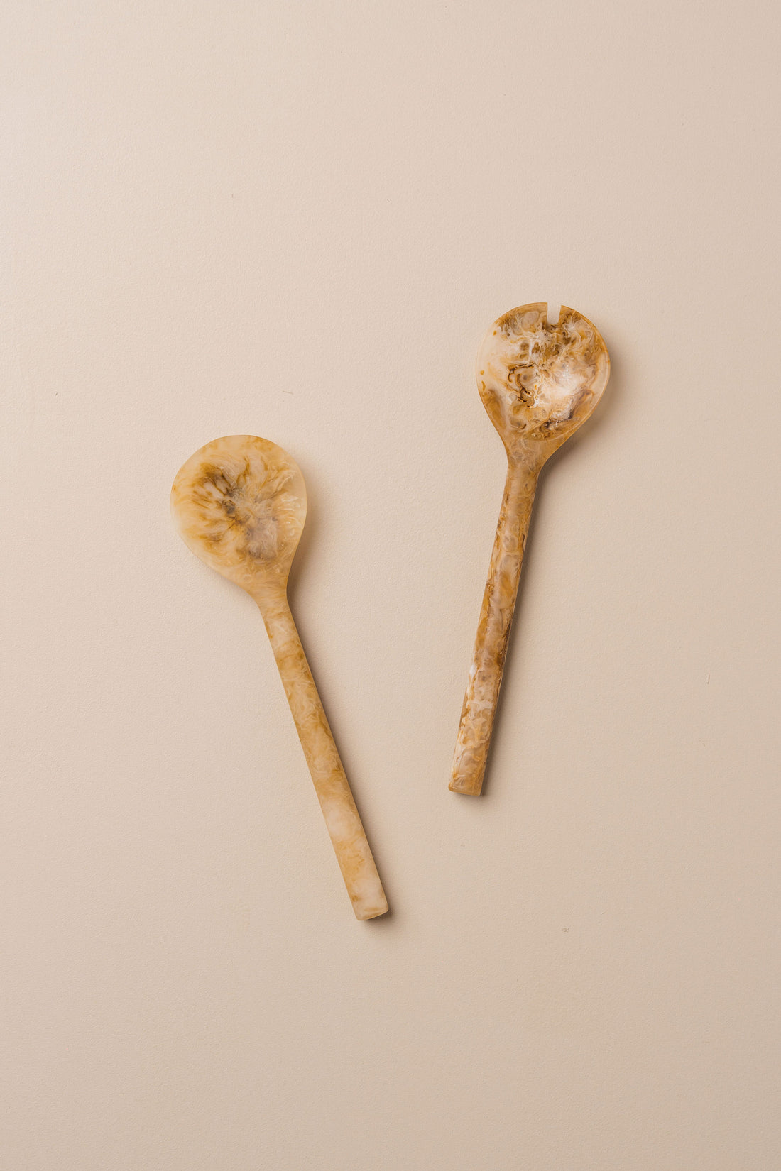 Flow Resin Salad Server | Iced Coffee