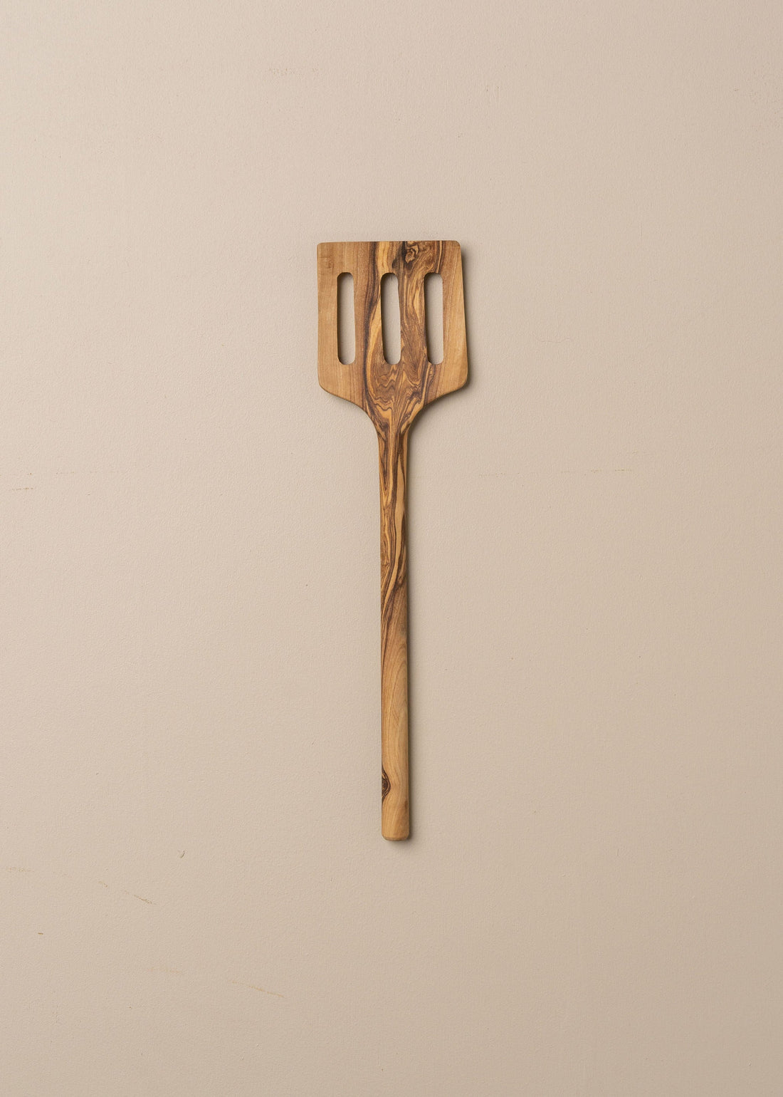 Olive Wood | Angular Slotted Spatula - - - Saardé - Saardé.