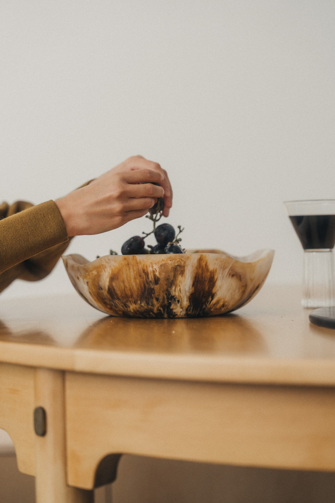 Flow Resin Salad Bowl | Iced Coffee - - - Saardé - Saardé.