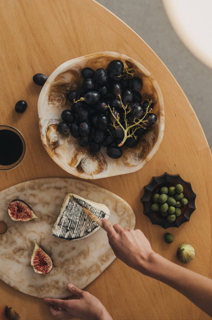 Flow Resin Cheese Platter | Iced Coffee - - - Saardé - Saardé.