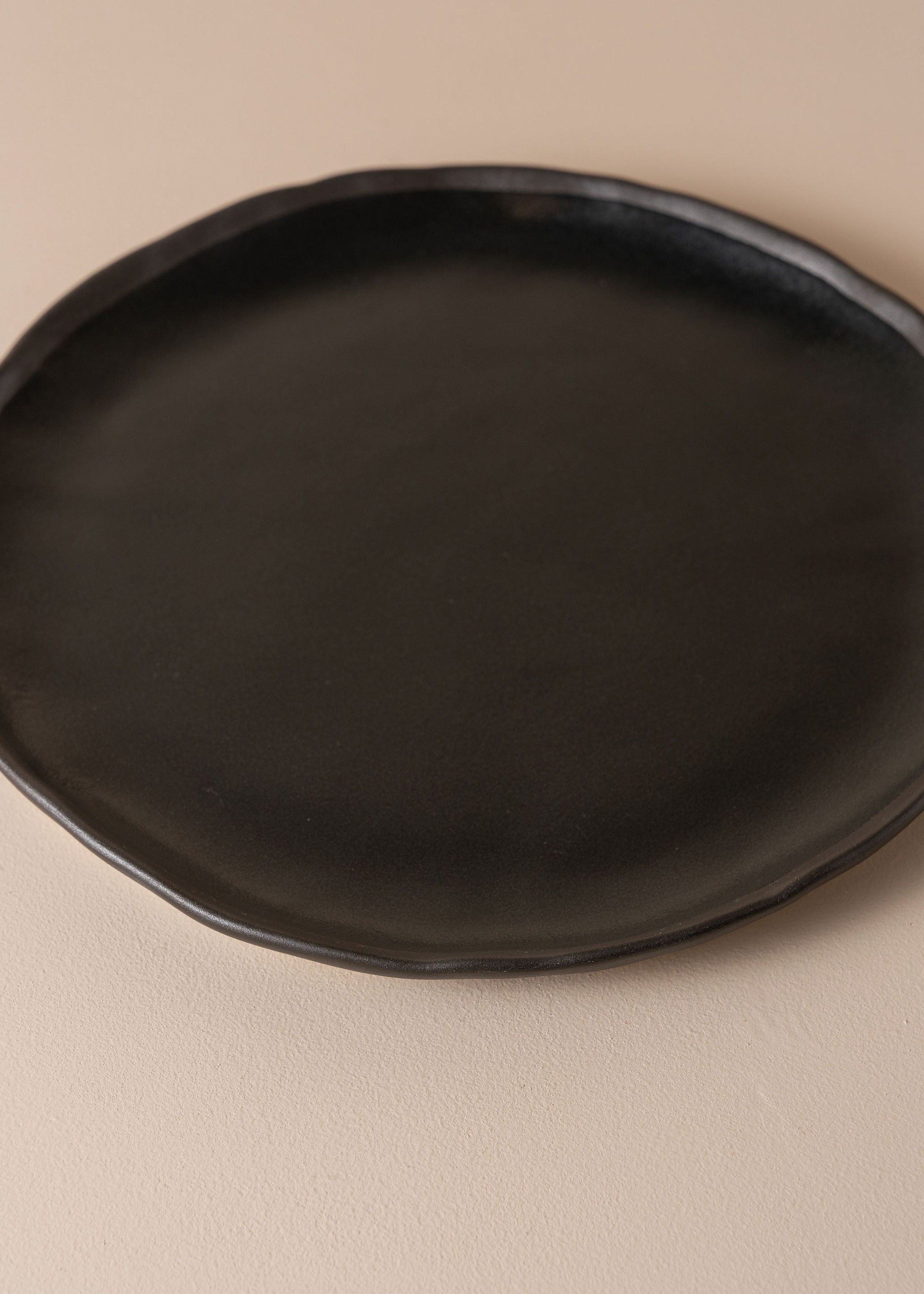 Escuro | Dinner Plate