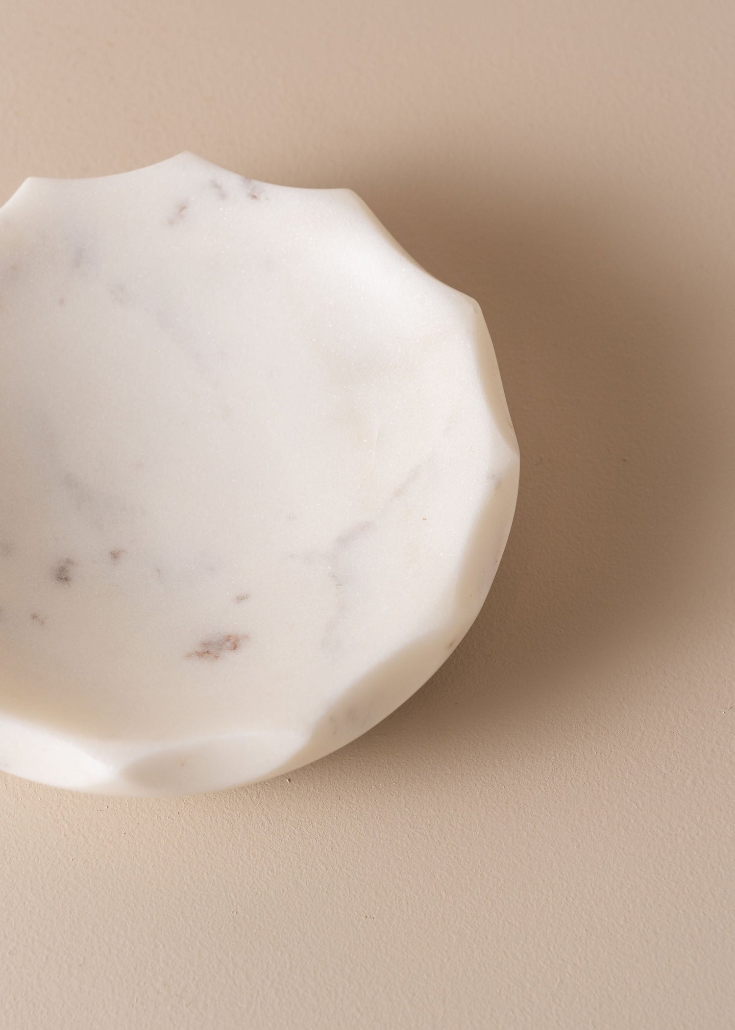 Opus Marble Sun Dish | White - - - Saardé - Saardé.