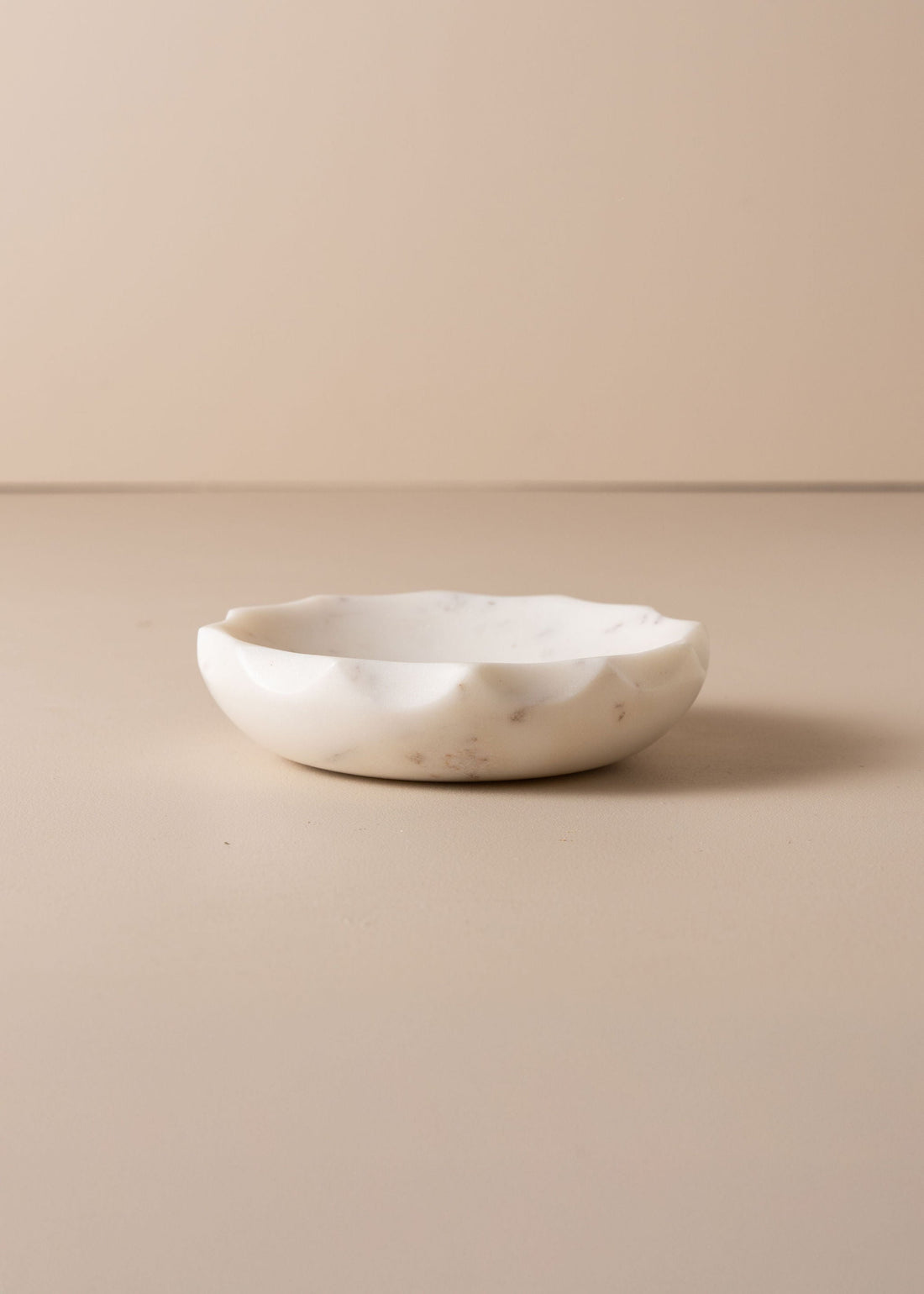 Opus Marble Sun Dish | White - - - Saardé - Saardé.
