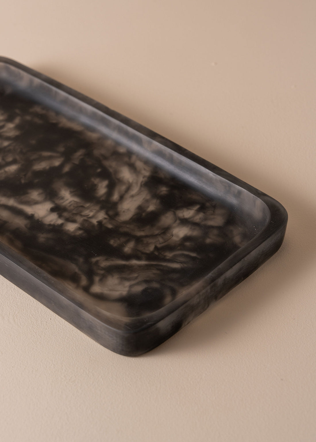 Flow Resin Bathroom Caddy/Tray | Smoke - - - Saardé - Saardé.