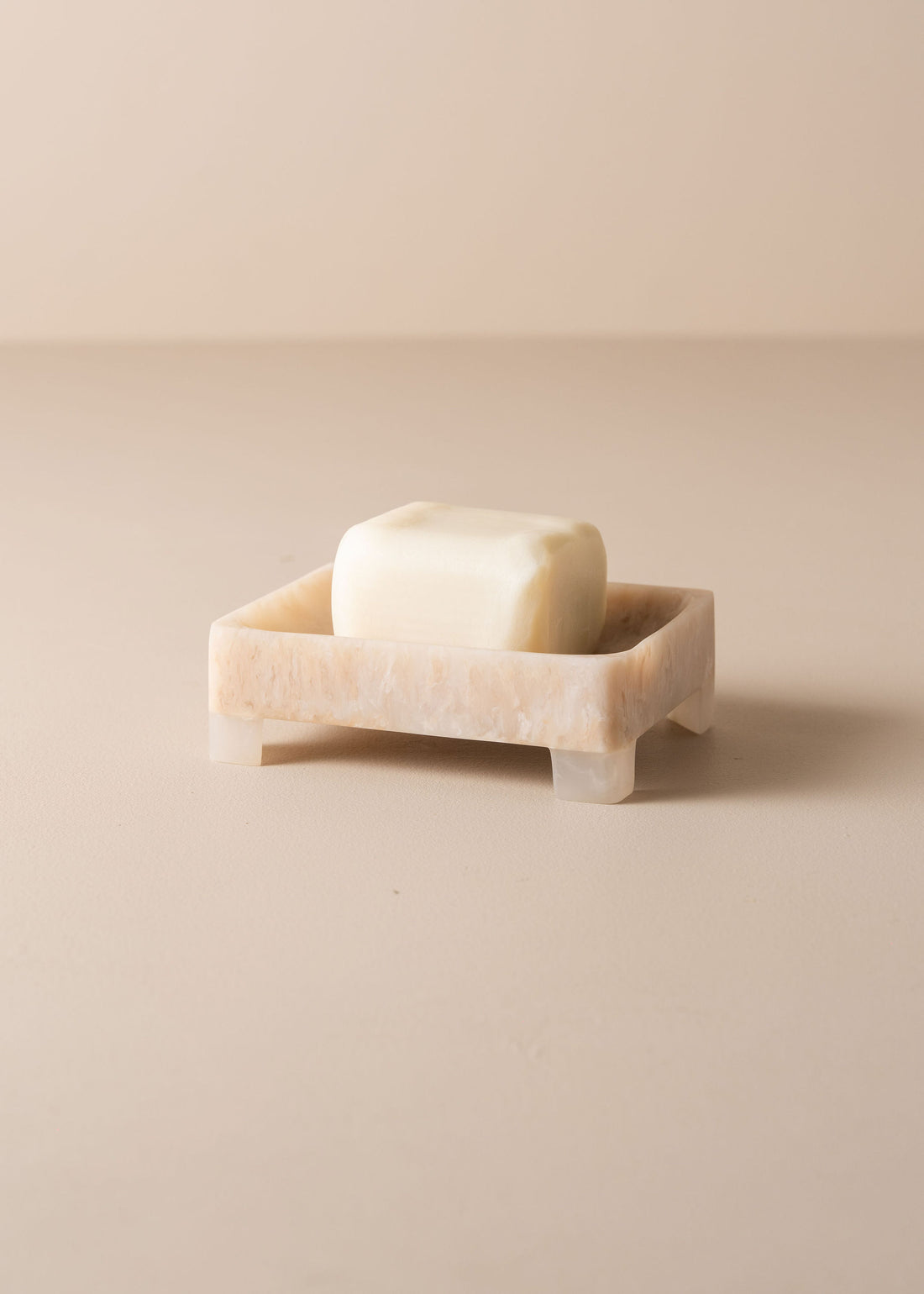 Flow Resin Structured Soap Dish | Shell - - - Saardé - Saardé.