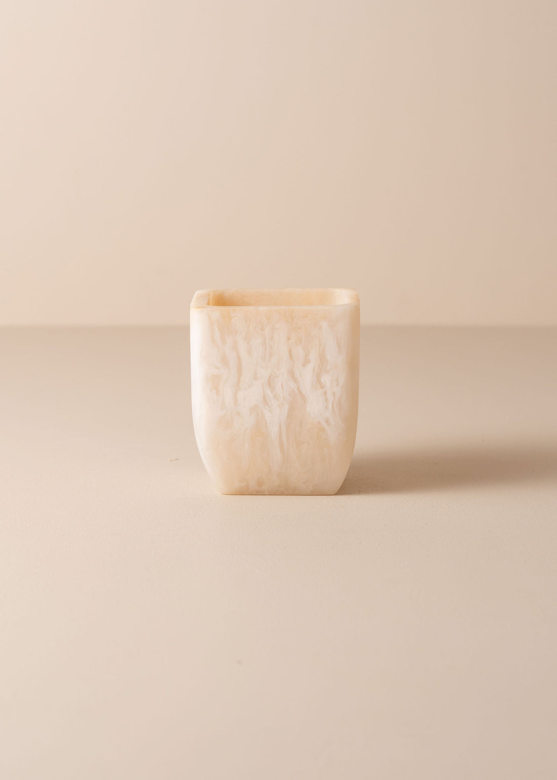 Flow Resin Toothbrush Holder | Shell - - - Saardé - Saardé.