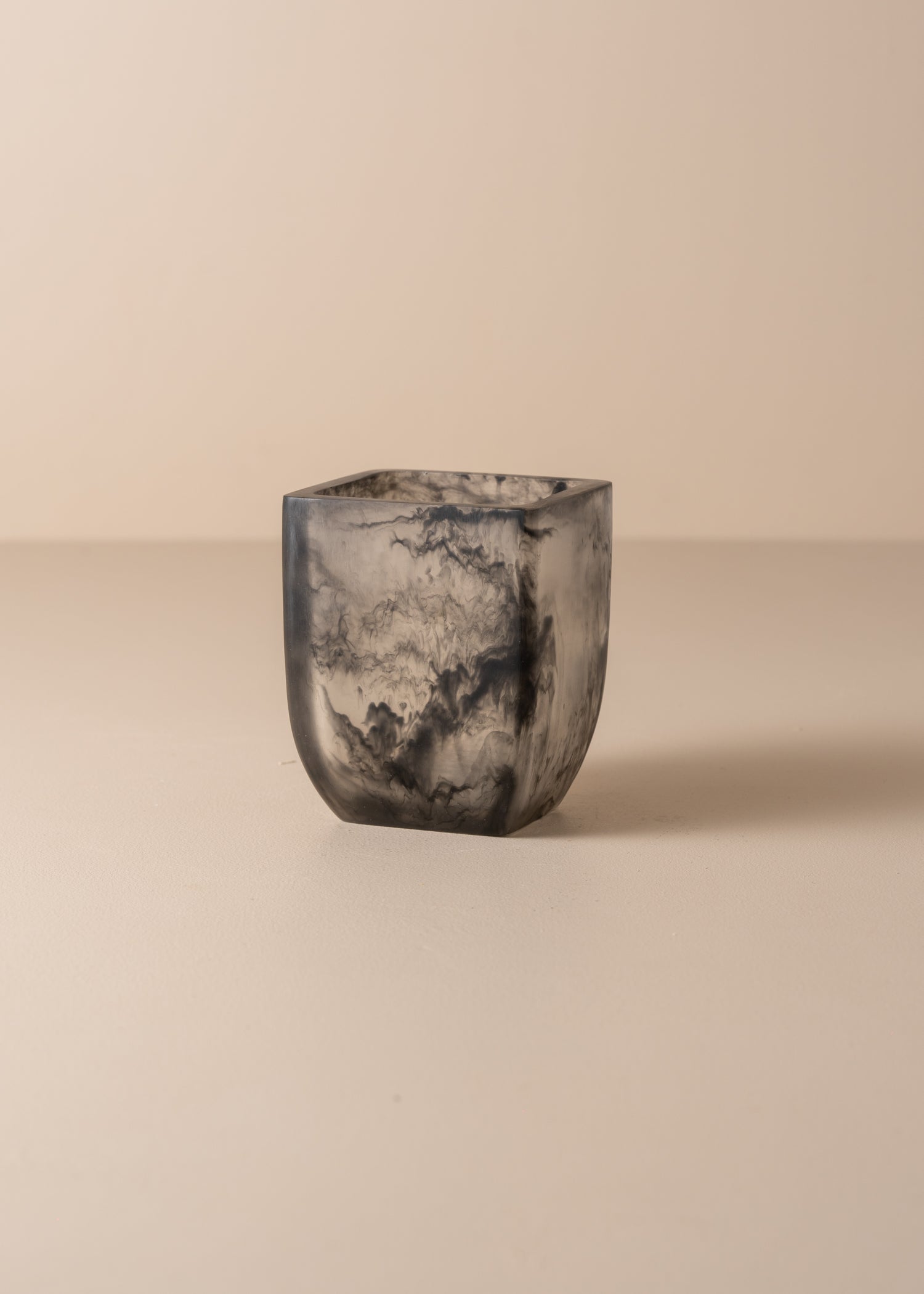 Flow Resin Toothbrush Holder | Smoke - - - Saardé - Saardé.