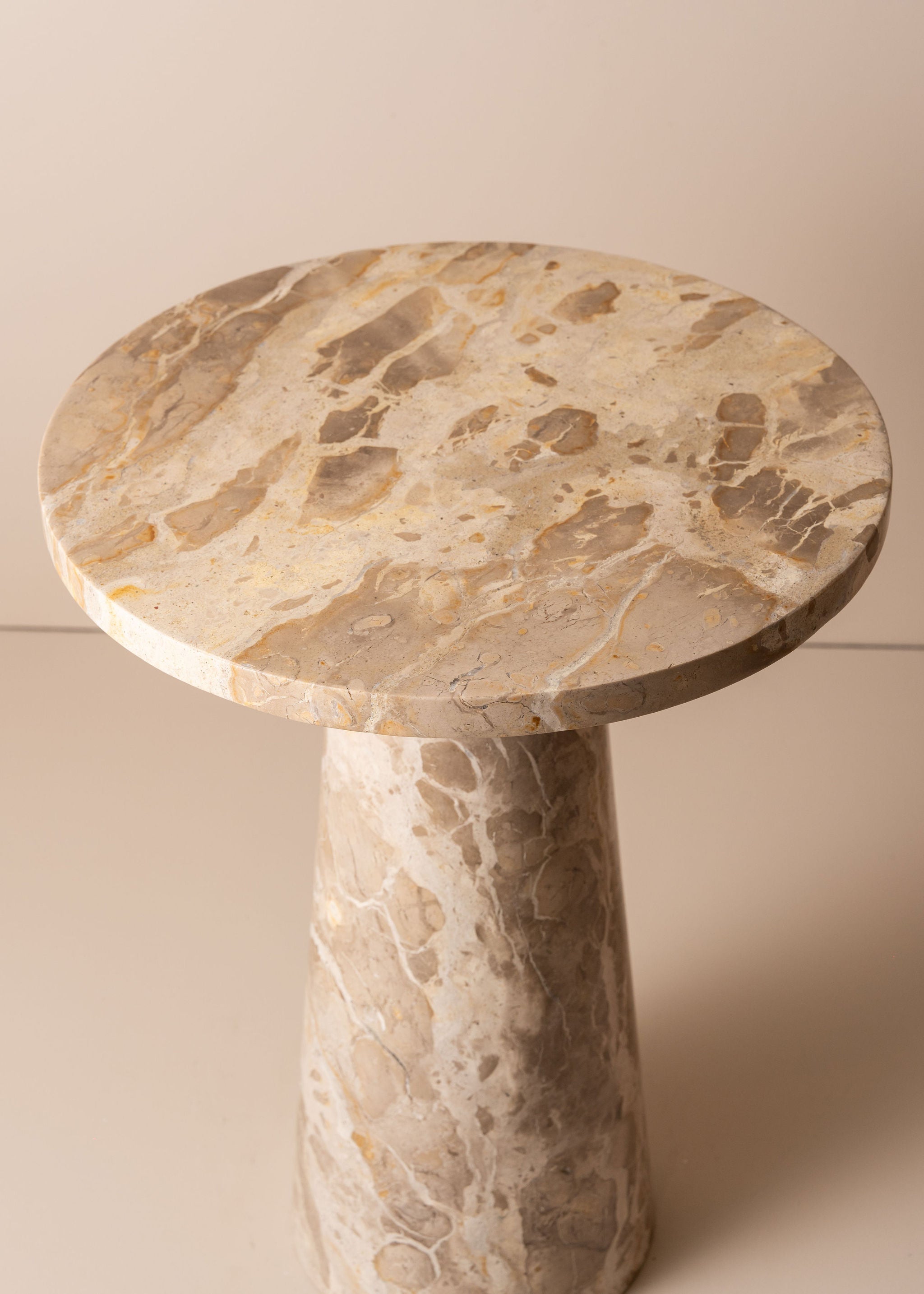Opus Marble Side Table | Nougat - - - Saardé - Saardé.