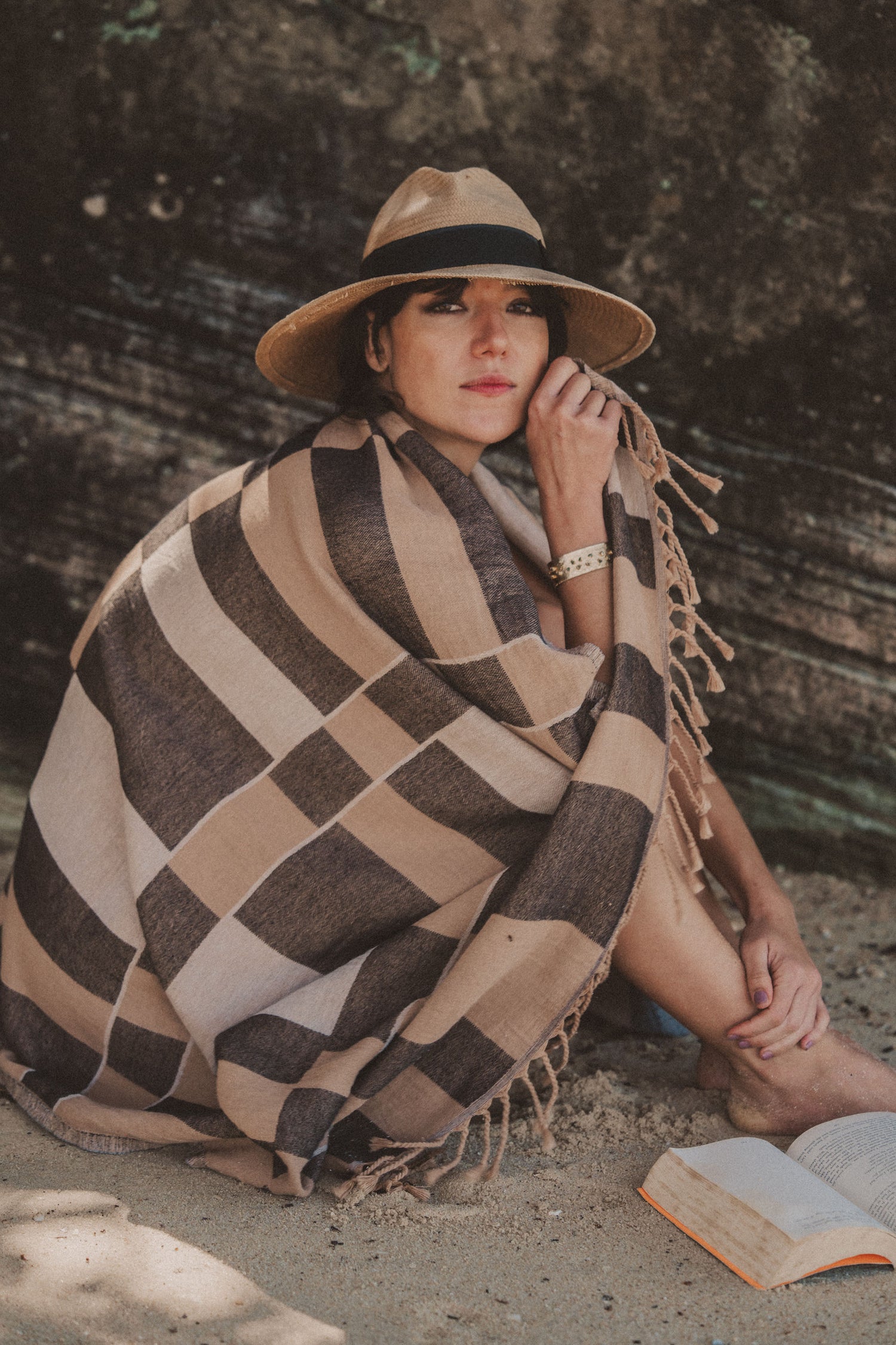 Karo Turkish Beach Towel | Black/Natural - - - Saardé - Saardé.
