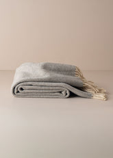 Serra da Estrela Wool Throw & Bed Cover | Pale Grey - - - Saardé - Saardé.