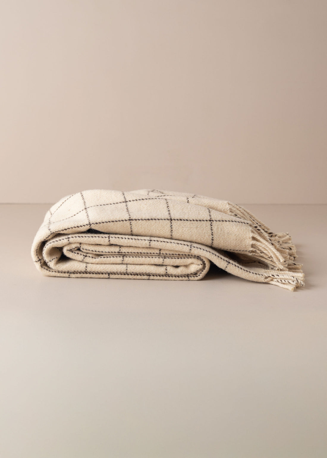 Grid Wool Throw &amp; Bed Cover - - - Saardé - Saardé.