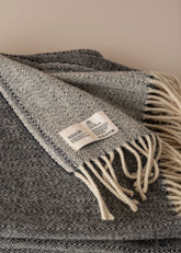 Serra da Estrela Wool Throw & Bed Cover | Charcoal - - - Saardé - Saardé.