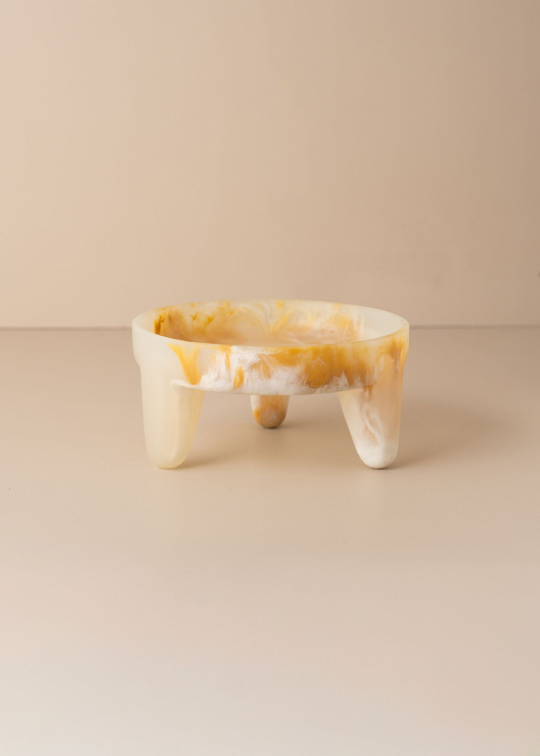 Flow Resin Structured Fruit Bowl | Shell - - - Saardé - Saardé.