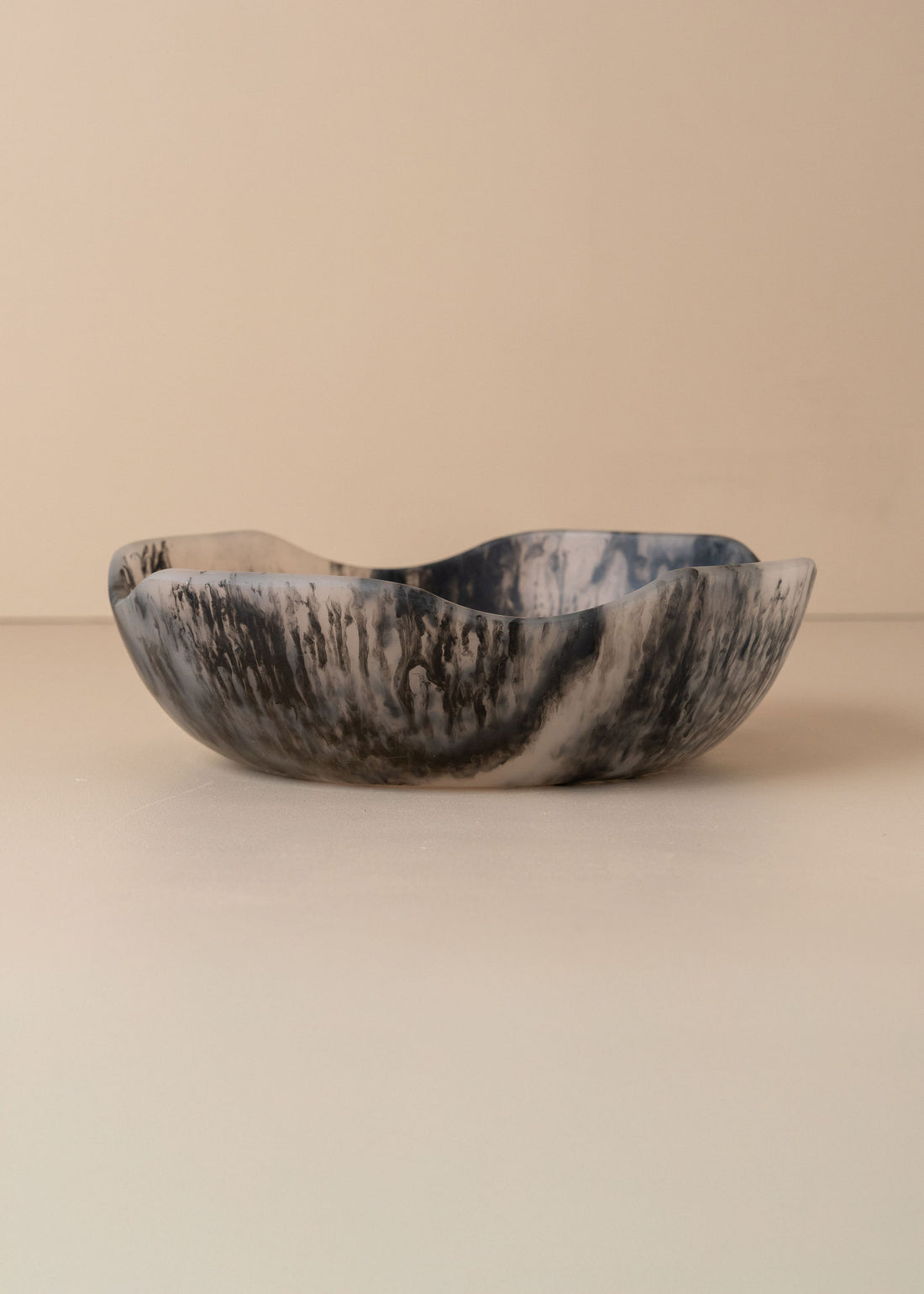 Flow Resin Salad Bowl | Smoke - - - Saardé - Saardé.