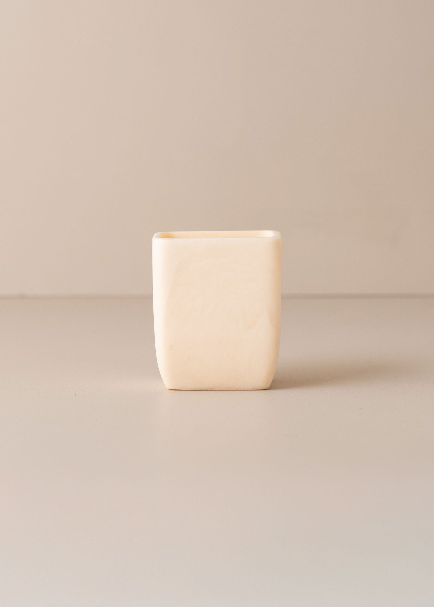 Flow Resin Toothbrush Holder | Marshmallow - - - Saardé - Saardé.