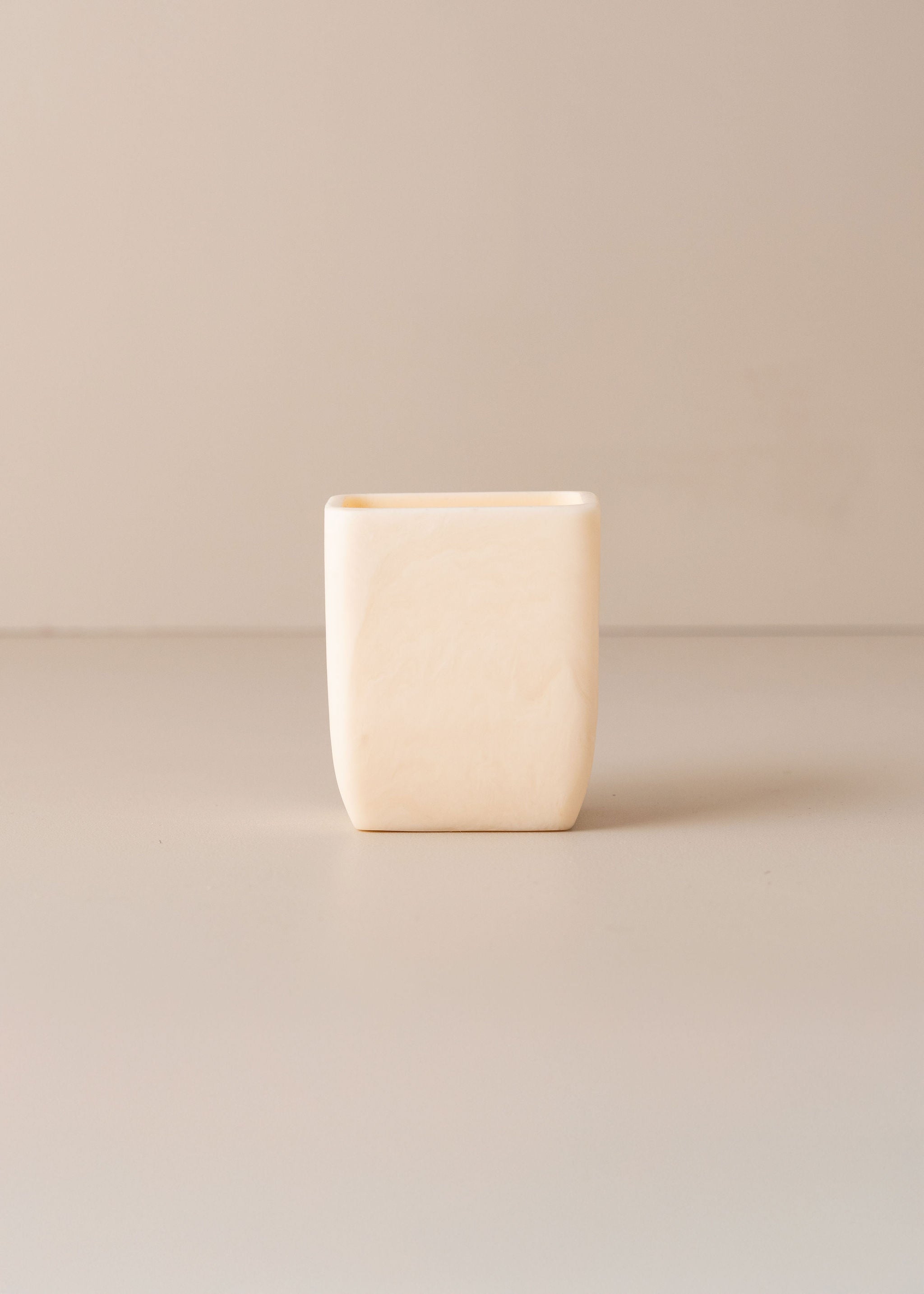 Flow Resin Toothbrush Holder | Marshmallow - - - Saardé - Saardé.