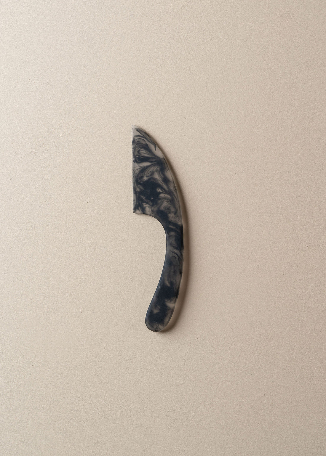 Flow Cheese Knife | Smoke - - - Saardé - Saardé.
