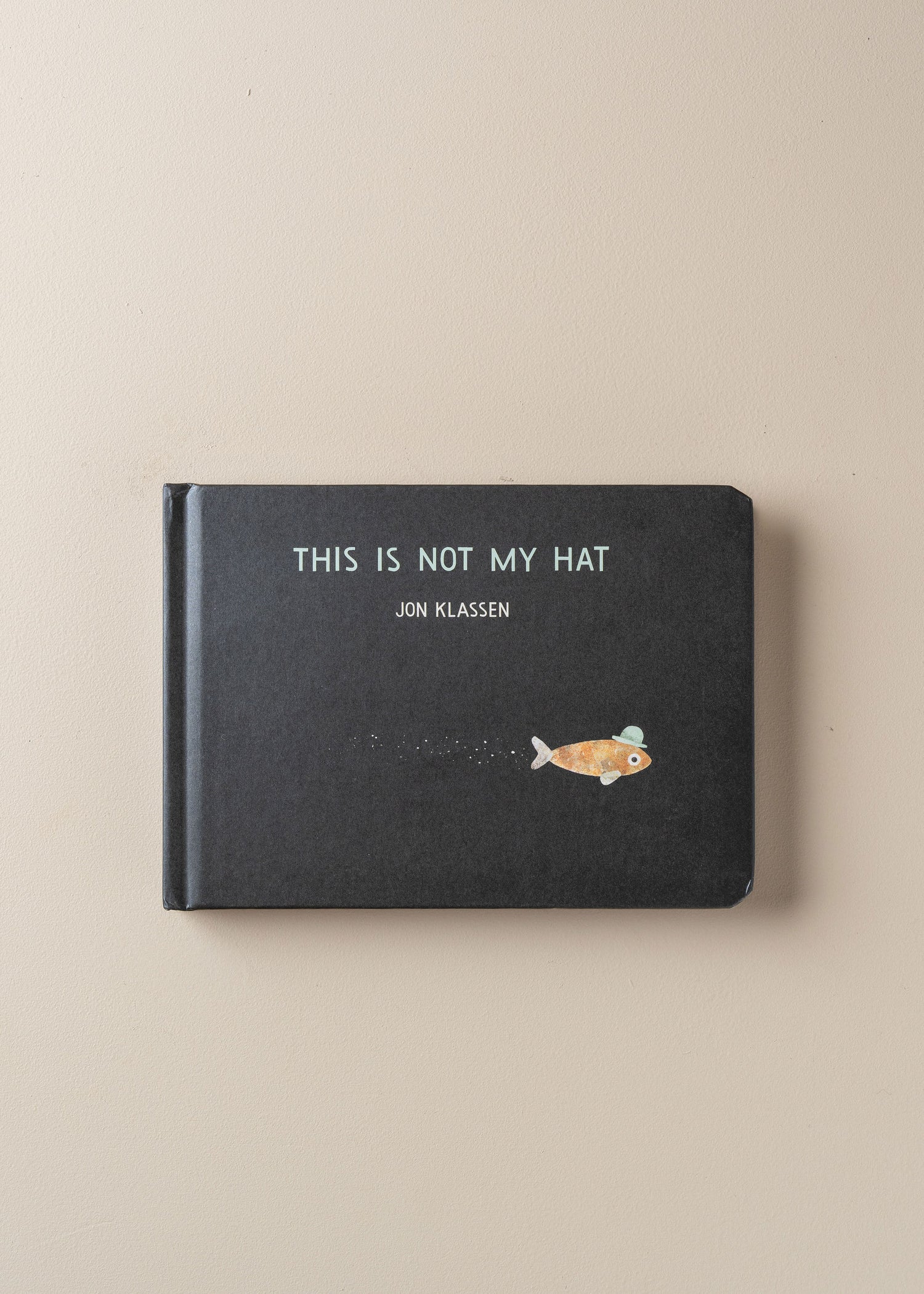 This Is Not My Hat - - - Hardie Grant Gift - Saardé.