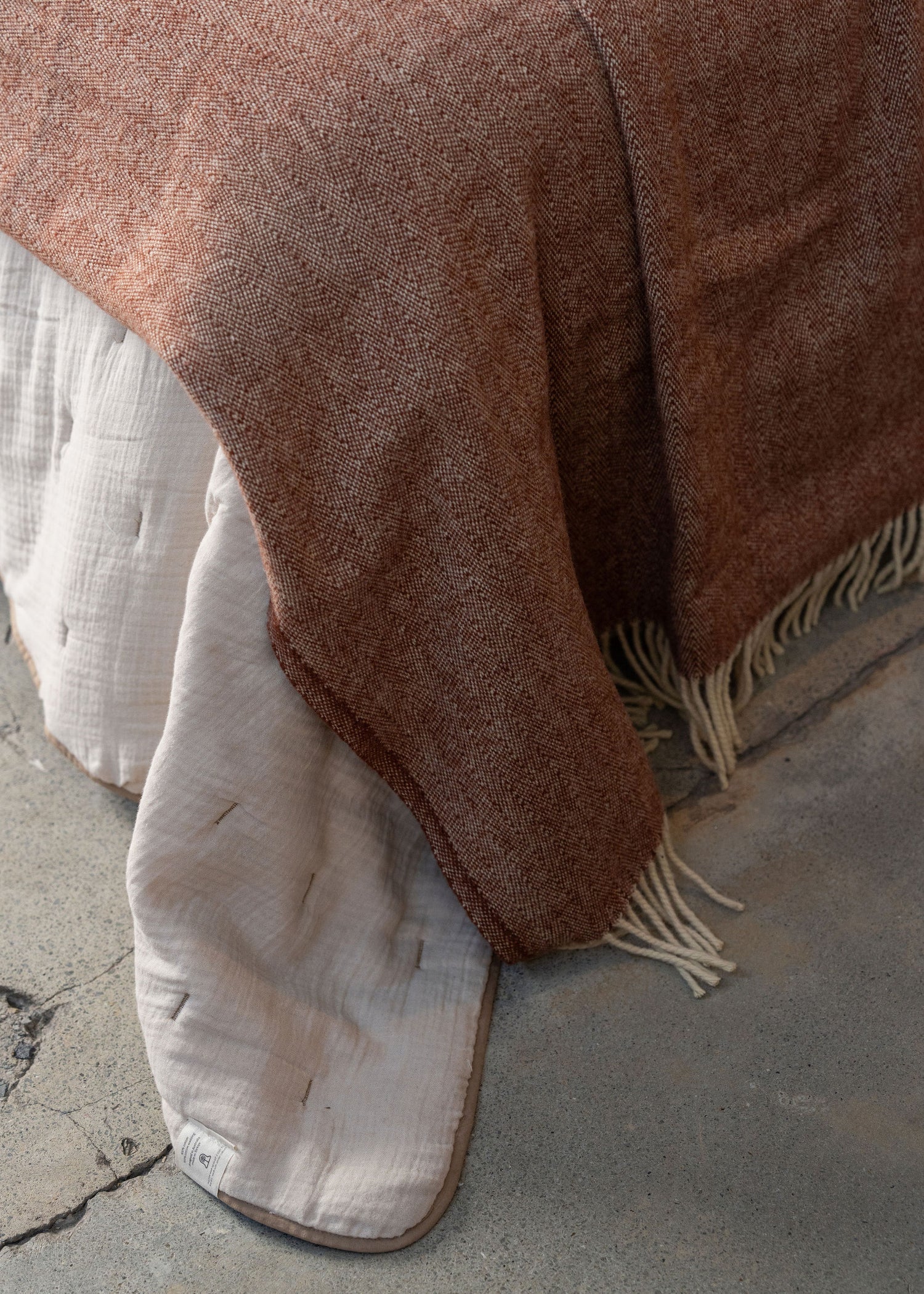 Serra da Estrela Wool Throw &amp; Bed Cover | Terracotta - - - Saardé - Saardé.