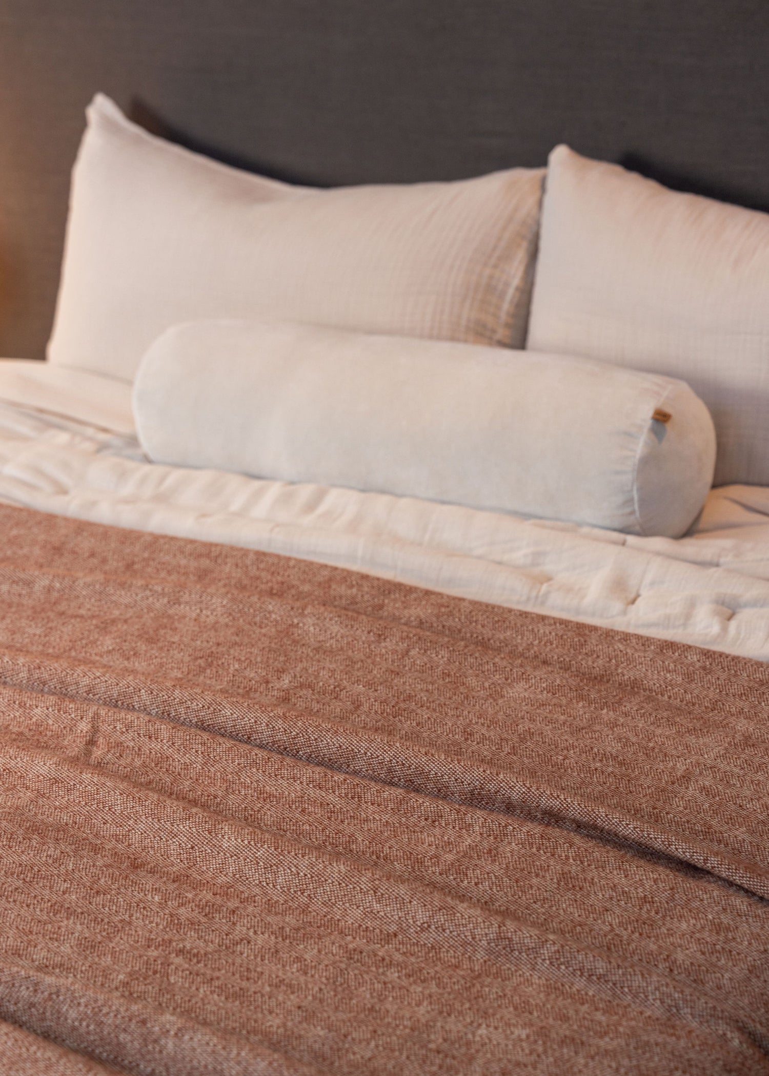 Serra da Estrela Wool Throw &amp; Bed Cover | Terracotta - - - Saardé - Saardé.