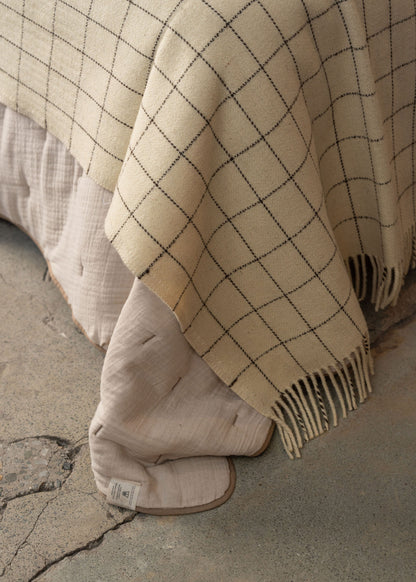 Grid Wool Throw &amp; Bed Cover - - - Saardé - Saardé.
