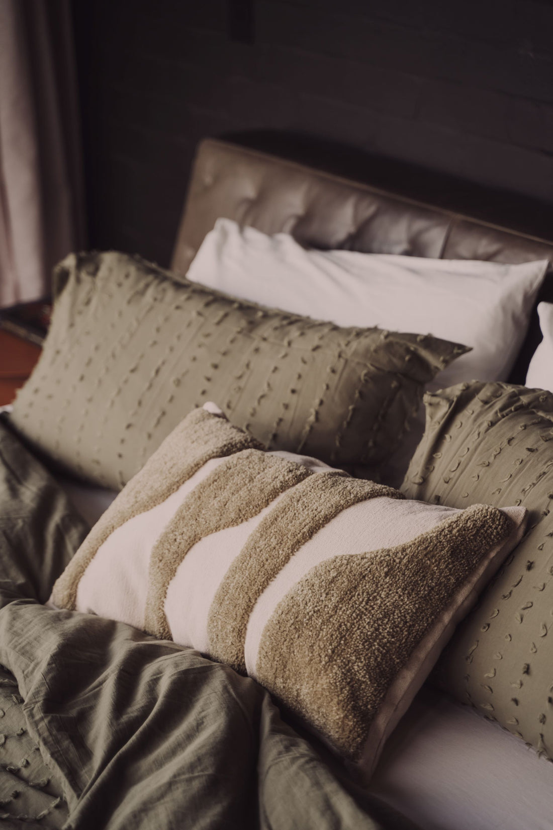 Abstract Lumbar Cushion | Olive - - - Saardé - Saardé.