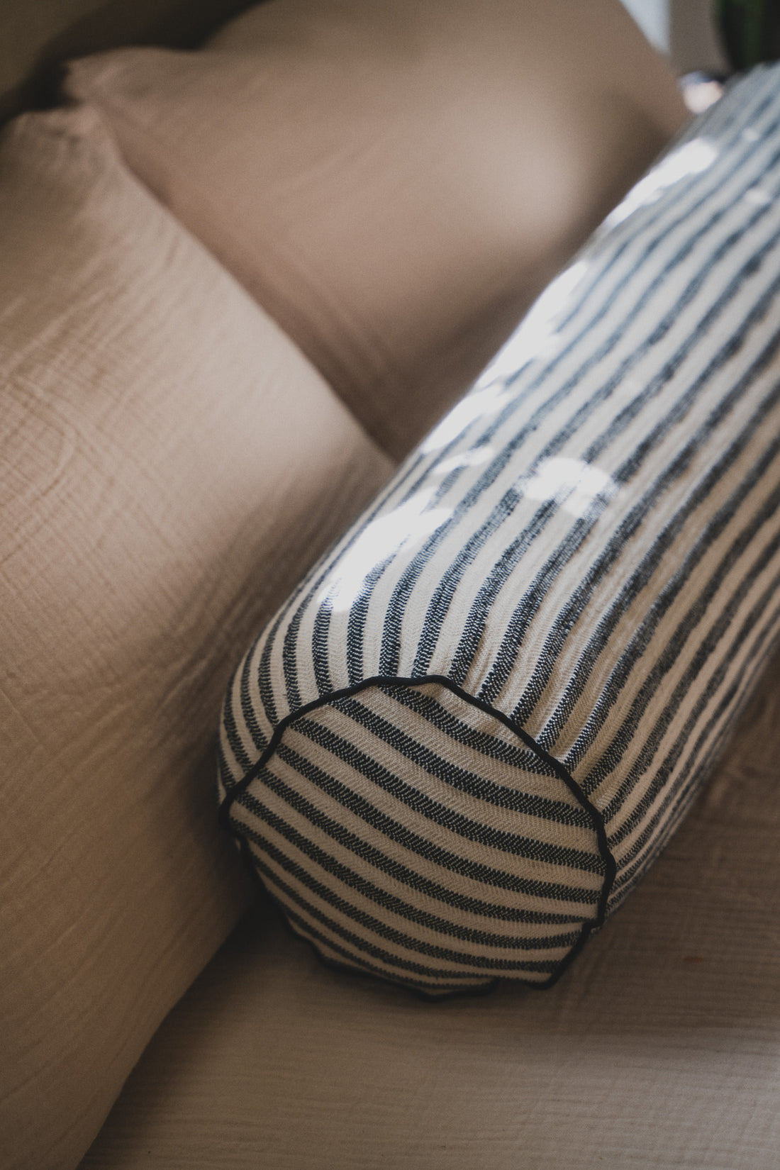 Chizgi Structured Bolster Cushion - - - Saardé - Saardé.