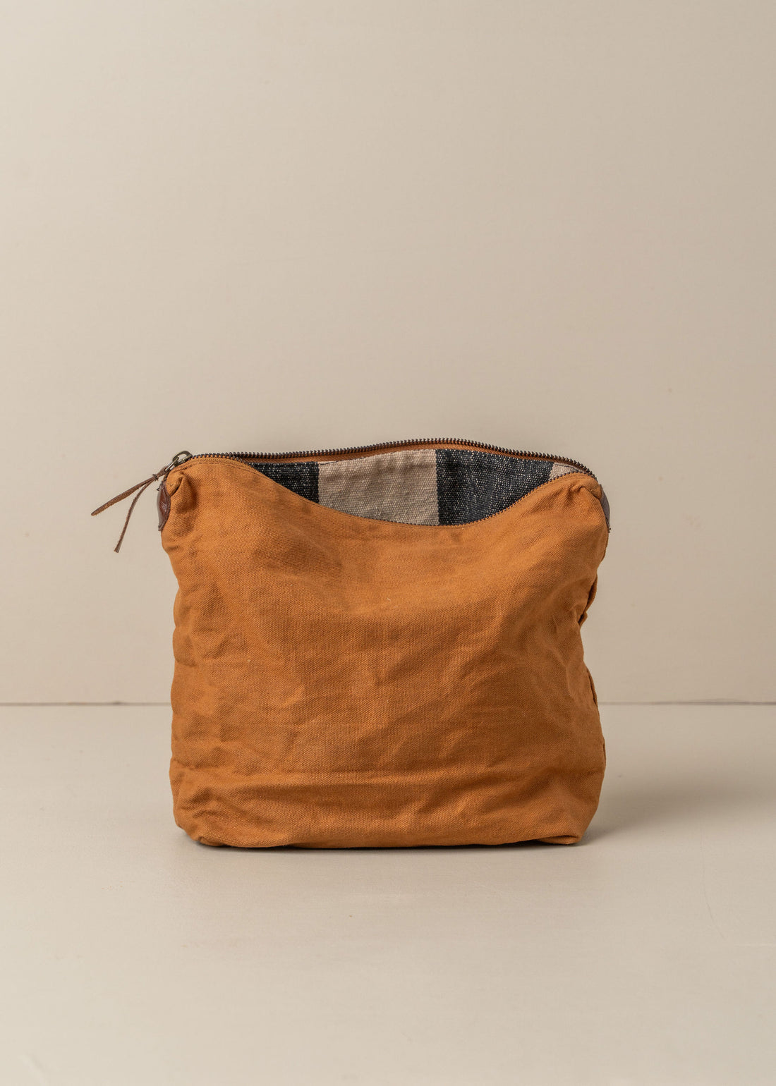 Journey Makeup Canvas Bag | Terracotta - - - Saardé - Saardé.
