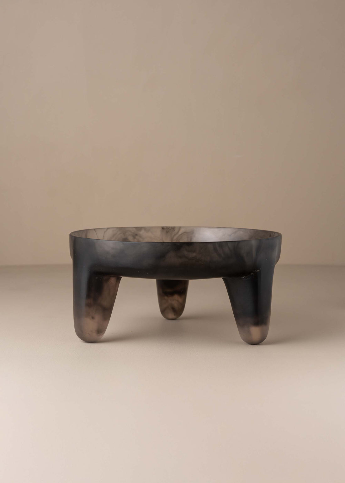 Flow Resin Structured Fruit Bowl | Smoke - - - Saardé - Saardé.