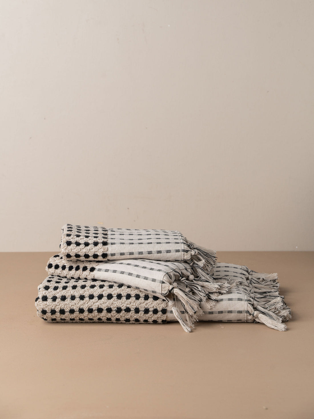 Chickpea Bath Sheet Collection - Stone/Black -  -  - Saardé - Saardé.