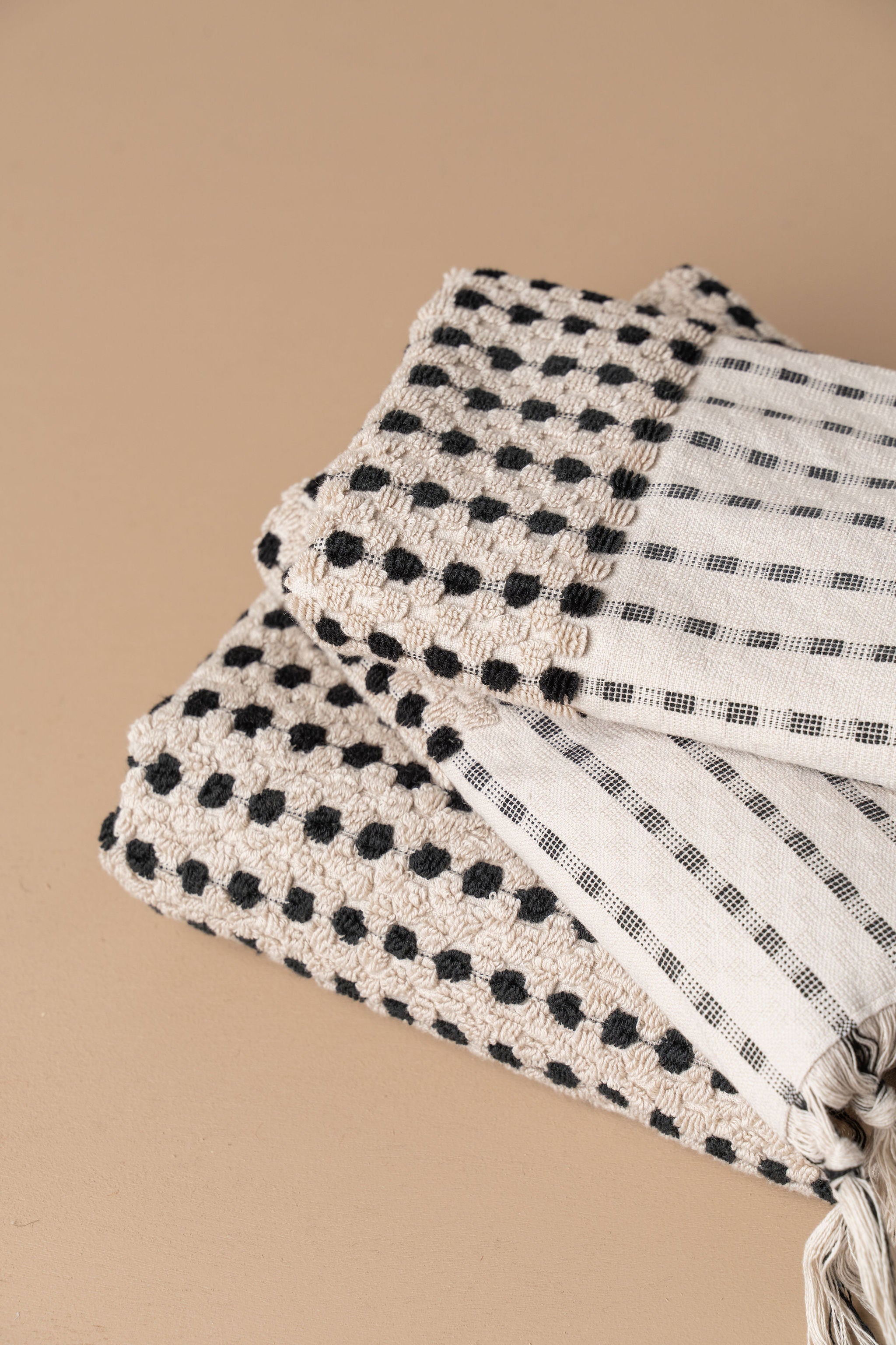 Chickpea Bath Sheet Collection - Stone/Black -  -  - Saardé - Saardé.