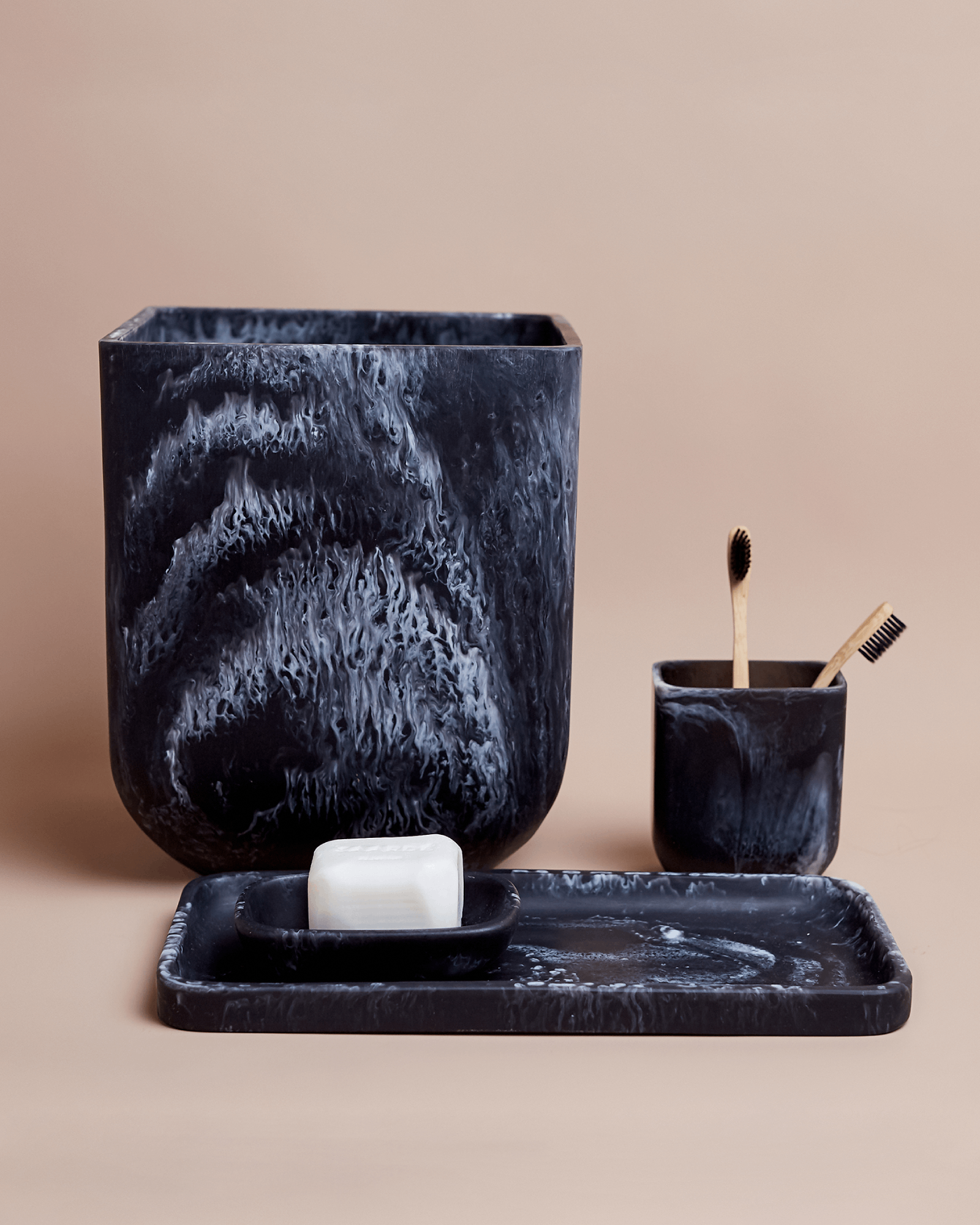 Flow Resin Bin/Planter  | Ash Black -  -  - Saardé - Saardé.