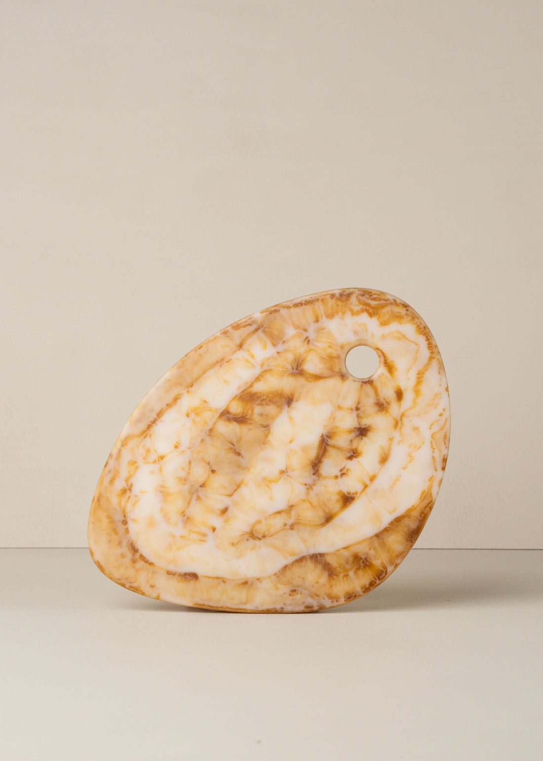 Flow Resin Cheese Platter | Iced Coffee - - - Saardé - Saardé.