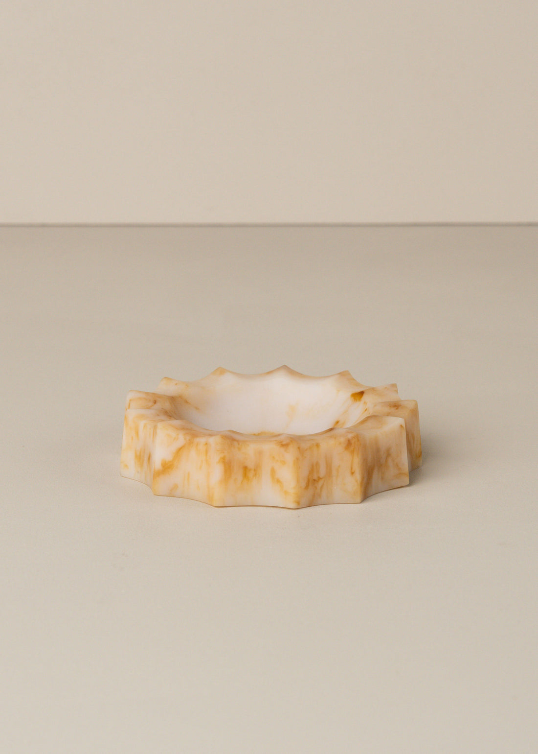 Flow Resin Sun Dish | Iced Coffee - - - Saardé - Saardé.