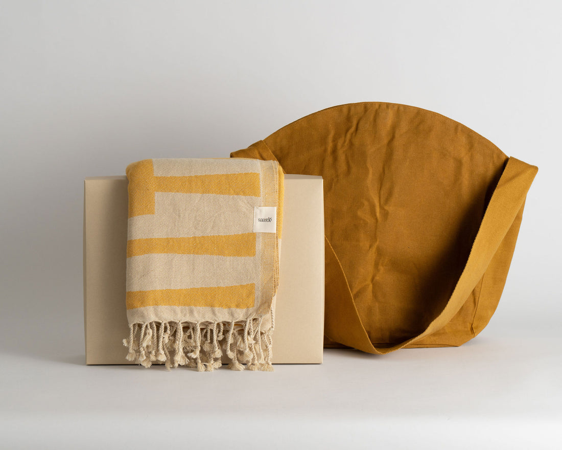 For travel: tote bag + beach towel - Honey + Mustard - Honey + Mustard - Saardé - Saardé.