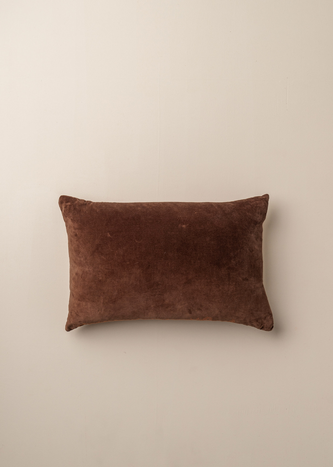 Linen/Velvet Cushion Range | Chocolate - Lumbar - Lumbar - Saardé - Saardé.