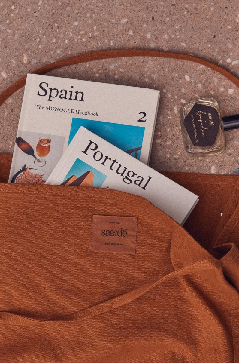 Spain: The Monocle Handbook -  -  - THAMES AND HUDSON - Saardé.