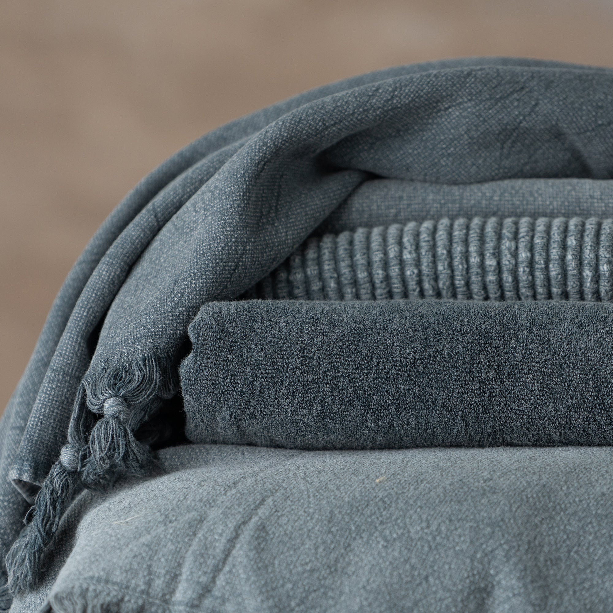 Vintage Wash Towel Collection | Charcoal -  -  - Saardé - Saardé.