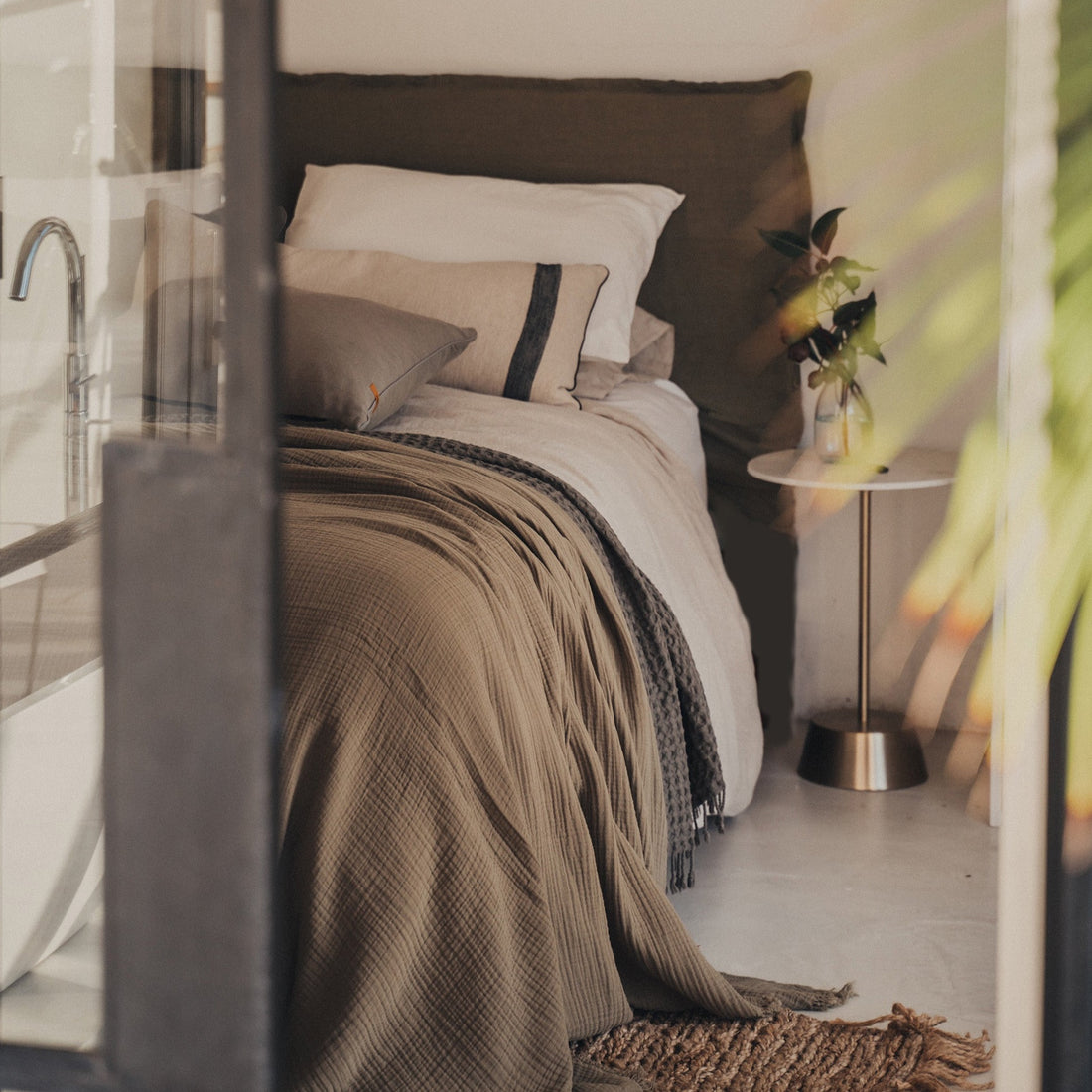 Sanctuary Linen Bed Head with Slipcover | Olive - - - Saardé - Saardé.