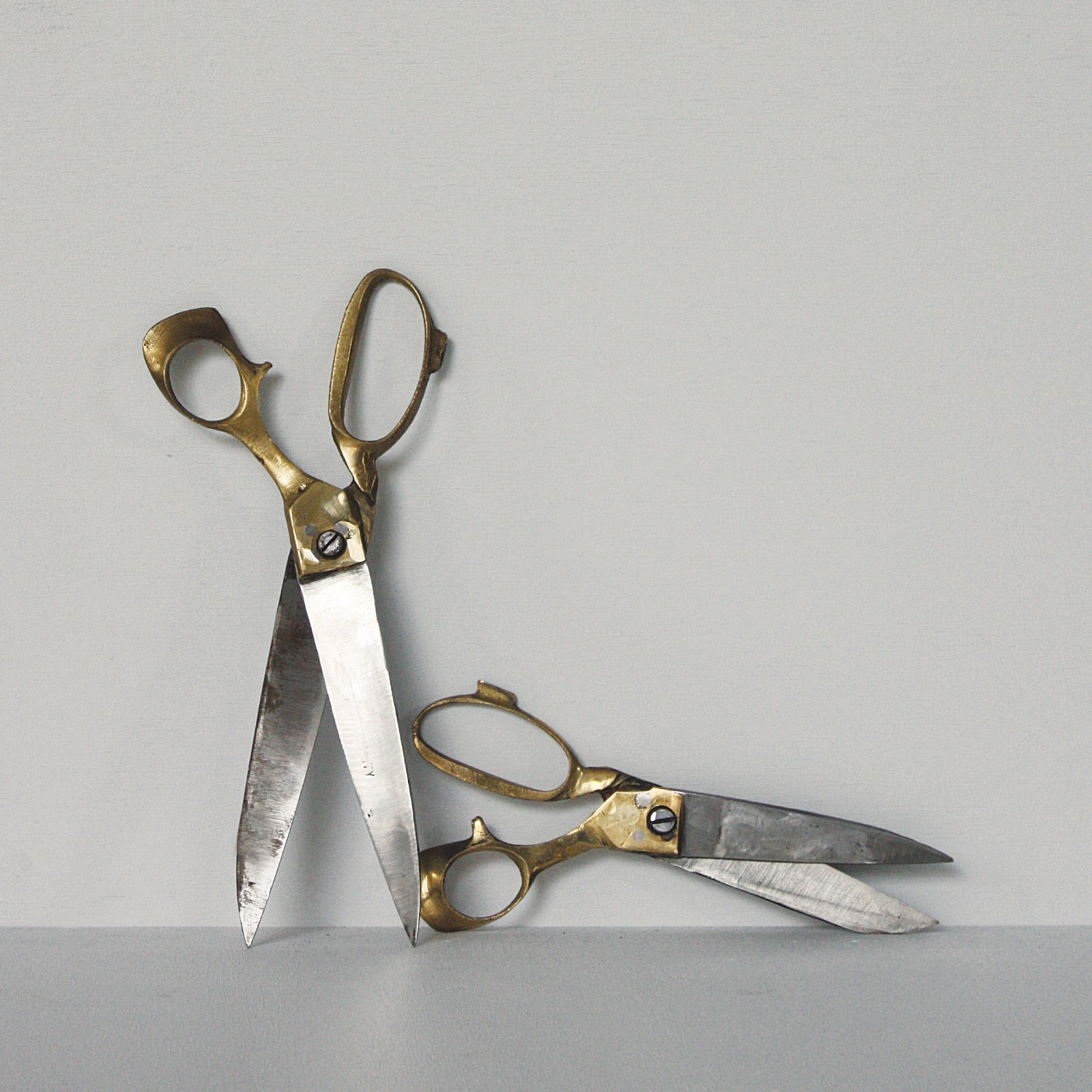 Brass Handled Steel Scissors - Left Hand - Left Hand - Saardé - Saardé.